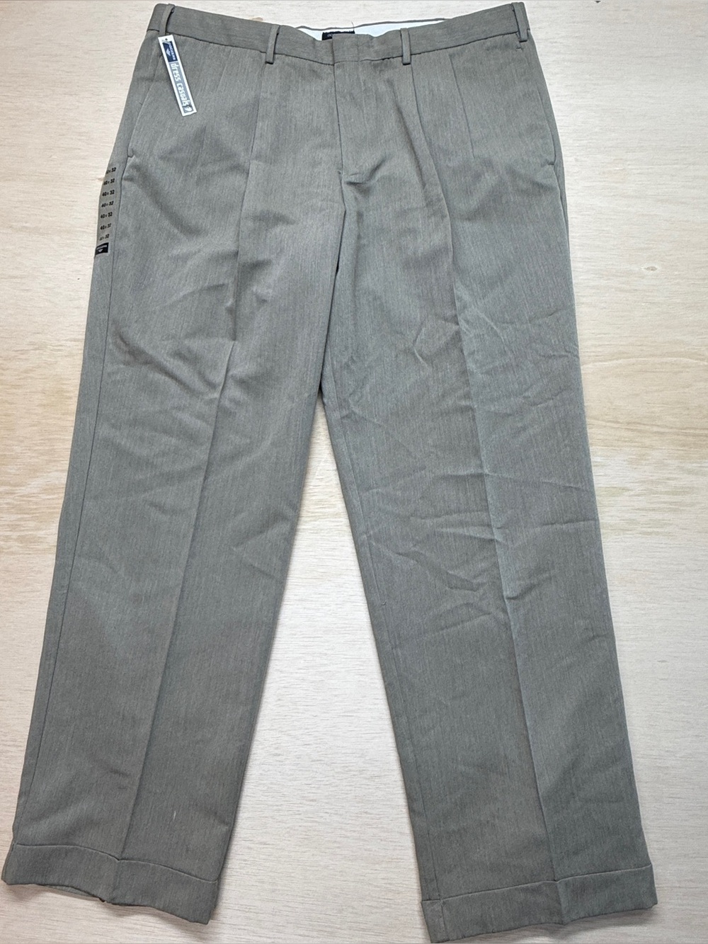NWT Dockers Mens Dress Casual Pleated Pants Gray Size 40x32 Cuffed Hem